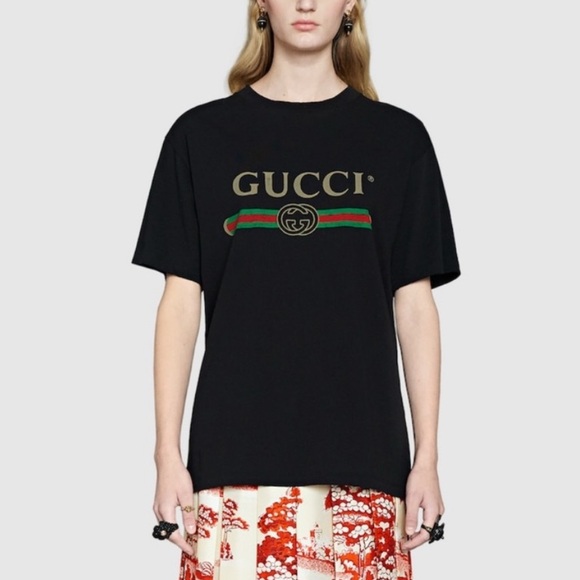 GUCCI Unisex Black Tee Shirt with Vintage Washed Logo in Size Small - Picture 2 of 9